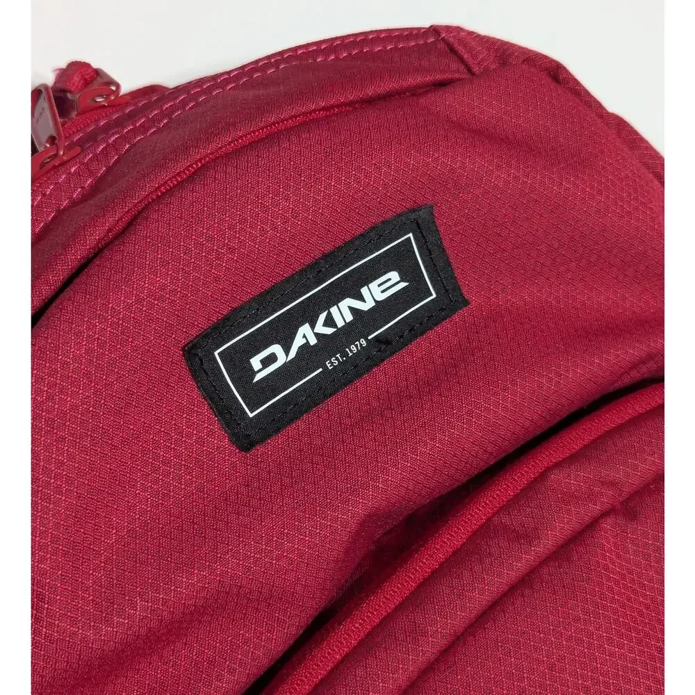 Dakine Campus M 25L Backpack Red School Preppy Bag Travel College Gorpcore Gorp